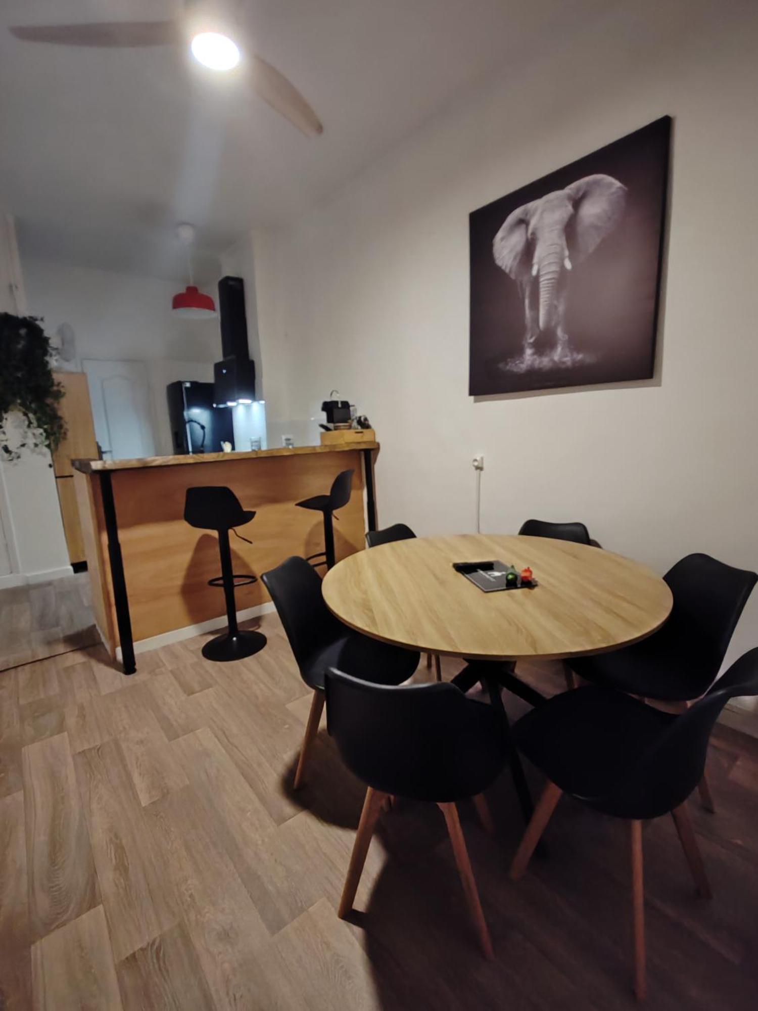 T3 Grand Balcon Au Coeur Du Vieux Port Apartment มาร์กเซย ภายนอก รูปภาพ